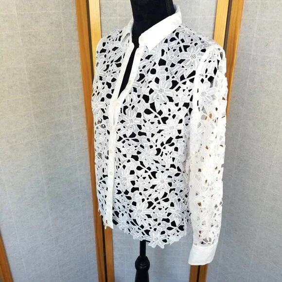 Banana Republic White Lace Top Size XS Long Sleeve Button Down Battenburg Floral - Picture 2 of 11
